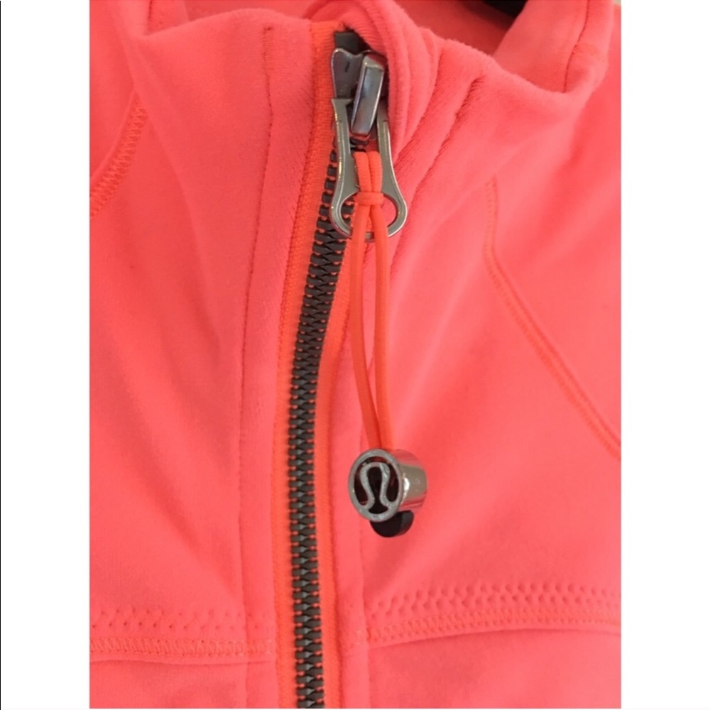 LuluLemon Forme Jacket - Picture 4 of 8